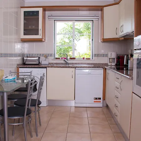 Rosal Margarida Албуфейра